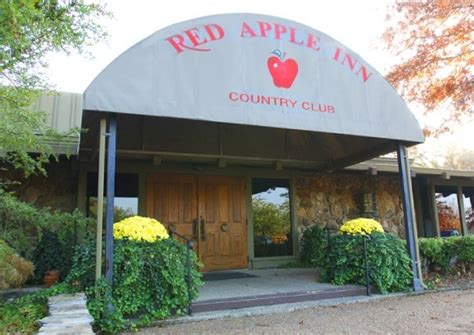 Red apple inn & country club. Take your first left on Club Road. Red Apple Inn will be at the top of the hill on the right. Directions to Red Apple Inn from Little Rock. Take I-40 W. to Conway. Take the exit for Hwy 65 N. and turn to your right. Follow Hwy 65 through Greenbrier to Hwy 25N. to your right. Turn right and follow Hwy 25 N. through Quitman and take the only left ... 