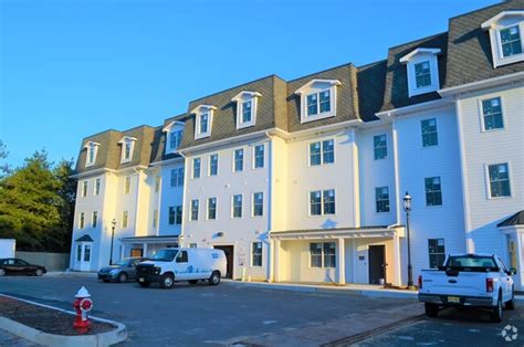 Red bank apartments for rent. Country Club Apartments. 1–3 Beds • 1 Bath. 725–988 Sqft. 1 Unit Available. Request Tour. $3,350+. Rail at Red Bank Station. 1–2 Beds • 1–2 Baths. 853–1075 Sqft. 