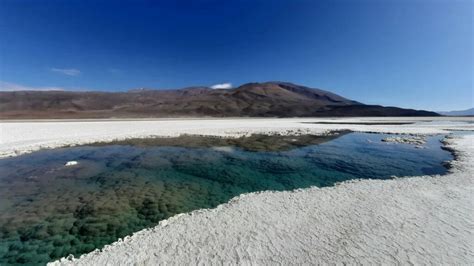 Red de lagunas halladas en Argentina dan pistas de la vida en la Tierra hace más de 3.000 millones de años