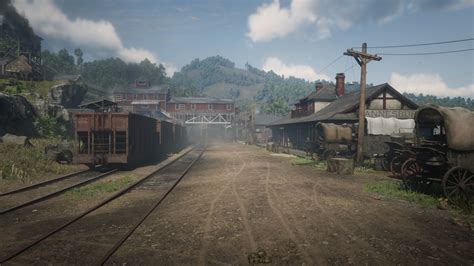  Secrets, Unique Gear, Hats, Weapons, a most rare scarred horse, Random encounters & much more in Annesburg rdr2 . 