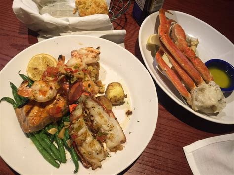 Sep 27, 2023 · Red Lobster menu – Lansing MI 48912 – (517) 351-0610 Red Lobster · 3130 E Saginaw St, Lansing, MI 48912 · Restaurant website · American , Seafood · Grubhub.com. Reviews . 
