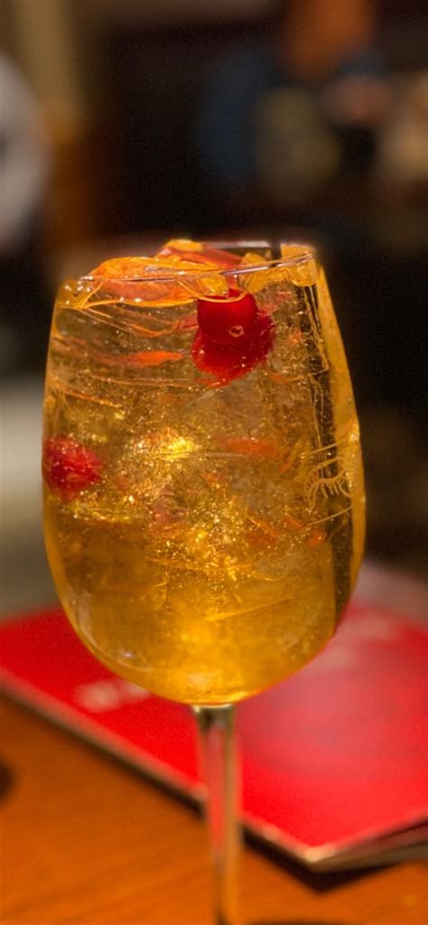 Red lobster snow globe drink. Things To Know About Red lobster snow globe drink. 