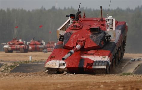 Red tank. Aim your tank and fire with your mouse. Defeat enemy tanks, collect coins, and destroy the enemy base in order to clear each level. Spend your money wisely to upgrade your tank with better armor, weapons, visibility, and more. If you have trouble moving and firing at the same time, try using the arrow keys to move instead of WASD or vice-versa. 