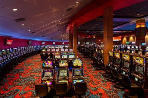 Red wind casino. Red Wind Casino is a recreational facility that offers a variety of entertainment opportunities. It features a more than 970 electronic slot machines and several table games. The casino has various casinos that provide a range of breakfast, lunch and dinner options. 