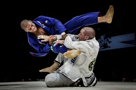 Reddit brazilian jiu jitsu. So to answer your question if someone had trained Brazilian jiu-jitsu 3 years for 5 hours a week under a legitimate black belt and someone else has trained any other style for 3 … 
