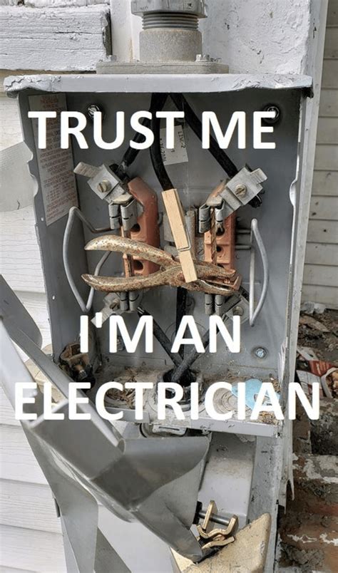  Welcome to /r/Electricians Reddit's International Electrical Worker Community aka The Great Reddit Council of Electricians Talk shop, show off pictures of your work, and ask code related questions. Help your fellow Redditors crack the electrical code. . 