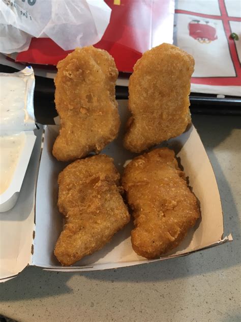 Reddit nuggets. Gotta try them still, but they kinda look like little chunks of chicken tenders. Their chicken is usually actually pretty solid. 90s/00s Burger King chicken tenders. The crowns. These were the best and will always be the best. Distant second are bk chicken fries fresh which are closest to the old school tenders. 