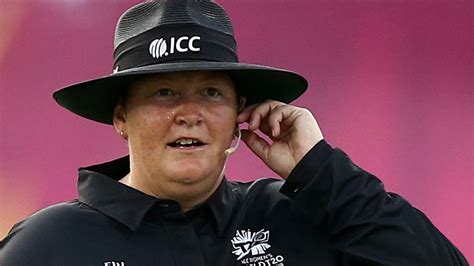 Redfern to become first woman to stand as an umpire in a men’s first-class cricket match in Britain