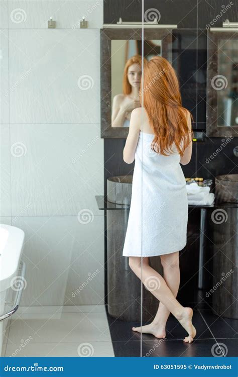 th?q=Redhead mom in bathroom