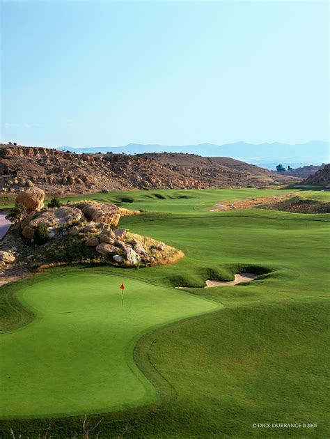 Redlands mesa golf course. The Golf Club at Redlands Mesa is a spectacular course that occasionally overwhelms the senses in its grandeur. Over one-third of our 500 acres is part of our sprawling, world … 