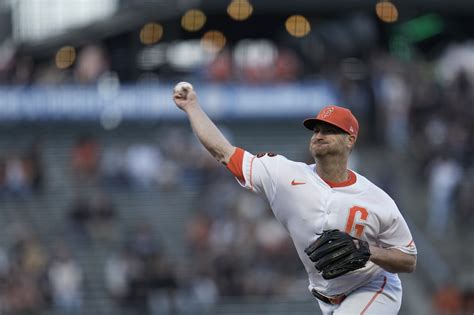 Reds’ Steer breaks up no-hit bid by Giants’ Cobb with 2-out double in 9th inning