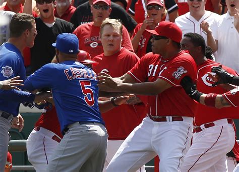 Reds and Cubs play with series tied 1-1