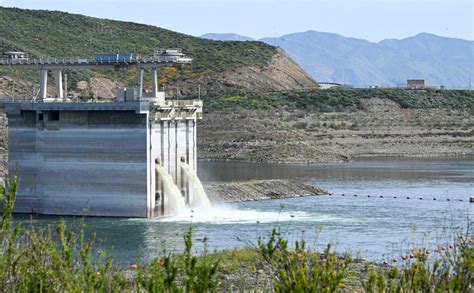 Refilling of Southern California reservoir underway for first time in three years