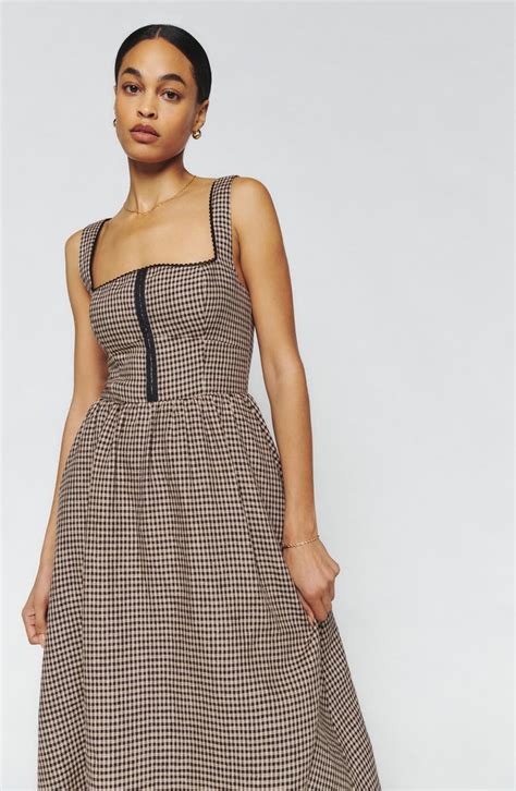 Reformation tagliatelle. The dress, a figure-flattering A-line that I probably wore every other day this summer, is majorly marked down right now, courtesy of Reformation's annual winter sale. While the Tagliatelle normally retails for $398, Ref lovers can take home the celebrity (and Yahoo Canada Style editor)-approved dress for $161 … 