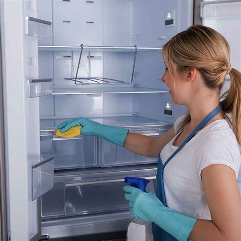 Refrigerator cleaning. Step 4: Clean the Inside of the Fridge. Fill a bowl up with warm water and washing up liquid (the washing up bowl that you use in the sink is ideal). Dip a soft clean cloth into the water, wring it out and start wiping the inside of the fridge with the cloth. Work top to bottom. Repeat this process until you’ve cleaned the entire fridge. 