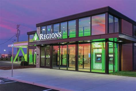 101 North Rutgers Ave. Closed Full Service Branch. Home. Locator. Tennessee. Oak Ridge. ] Looking for a Regions Bank or ATM in Oak Ridge, TN? Find your nearest location and take advantage of our wide range of personal and business banking services..