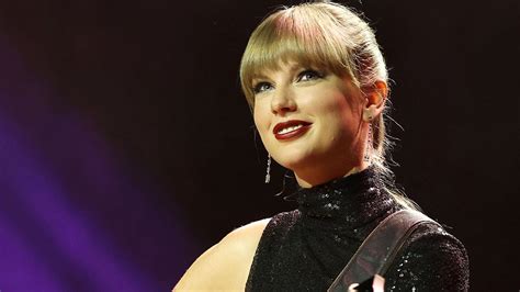 Register for taylor swift presale. Scramble to sign up for presale tickets as three concert dates announced for next December. Roberta Froese and daughter Talia are big fans of Taylor Swift, who announced concerts coming to ... 