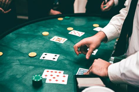 Regulaciones de juegos de azar en casinos en línea.
