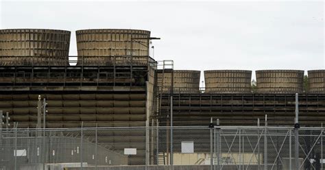Regulators, scientists insist leak of radioactive water at Xcel nuclear power plant posed no danger