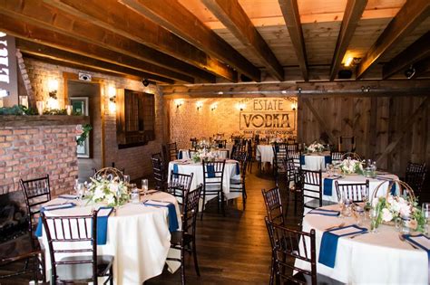 Rehearsal dinner restaurants. If you can find a rehearsal dinner venue that holds special meaning to you as a couple, that's even better—maybe you have a favorite restaurant you … 