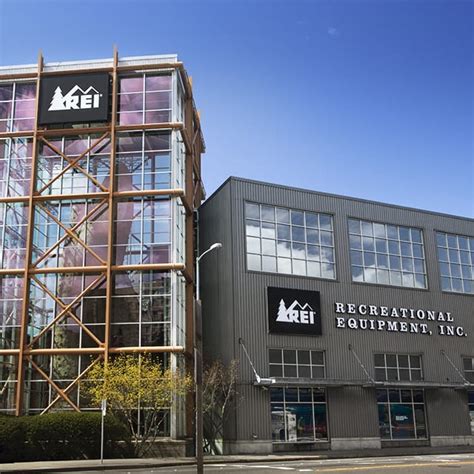 Rei energy. 30 Mar 2023 ... In addition to growing the specialty outdoor retailer's renewable energy capacity, REI's commitment will deliver community benefits by working ... 