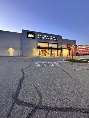 2200 Bergen Town Center, Paramus. Open: 10:00 am - 9:00 pm 0.13mi. On this page you can find all the up-to-date information about ShopRite Liquors of Paramus, NJ, including the operating times, place of business info, direct phone, and further details. 