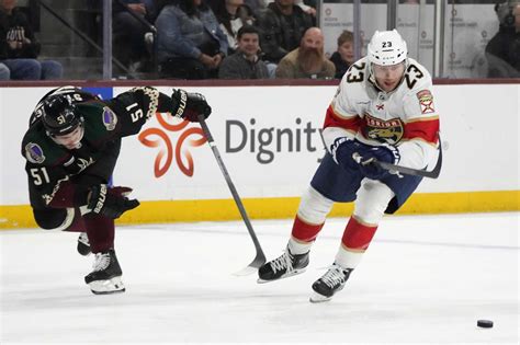 Reinhart, Tkachuk score late; Florida Panthers win fifth straight 4-1 over the Arizona Coyotes