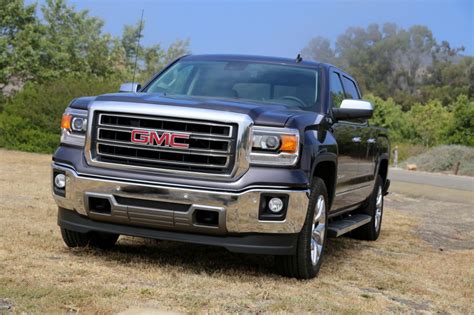 Reliable gmc. Consumer Reports predicts the 2024 Sierra 1500 will be less reliable than the average … 