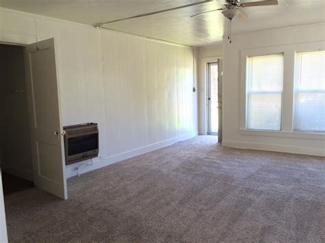 The Crest Price starts at $575 and is based on income. 401 McReynolds Dangerfield TX!! downstair. View. 2. 1. 750. Available. $ 625 per month. ALL BILLS PAID 1900 S Green This remodeled apartment home has new paint, fixtures, flooring and ap. .