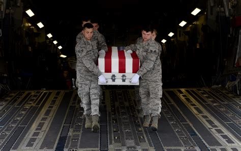 Remains of WWII war hero returned to St. Louis 