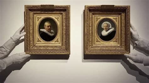 Rembrandt portraits that were privately held for nearly 200 years go on show in Amsterdam