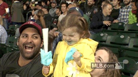 Remember when cotton-candy girl went viral during Mariners game?