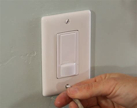 Remodelaholic Automatic Light Switch!