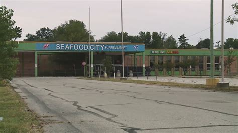 Removal of 8,000 pounds of rotten seafood continues in University City
