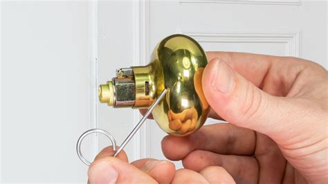 Remove Schlage door knob handle from packaging - YouTube