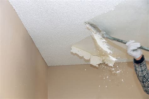 Removing textured ceiling. Step 4: Test the solution. Test a small, inconspicuous part of your ceiling to make sure the bleach solution doesn’t damage it. Allow the solution to sit for five minutes. Check for ... 