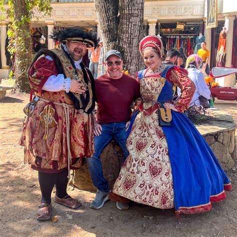 Renaissance festival dallas. The first of these festivals debuted in the early 1960s, serving as a prime example of the United States’ burgeoning counterculture. Performers at the 1963 Renaissance Pleasure Faire. Ron ... 