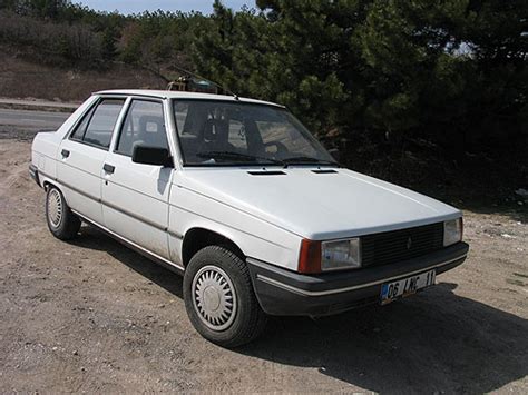 Renault 9 Spring.