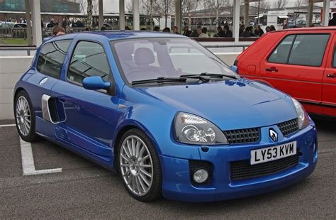 Renault clio v6 sport