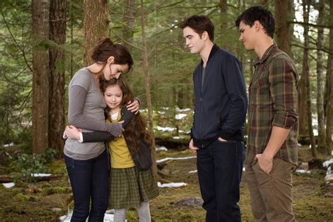 The narrative seemed to set that up pretty much. (My son, nahuel being a competition, promise bracelet, renesmee's thoughts feeling possessive of J). Like there are already expectations set in place bc of the imprinting. Even the movie showed all of …. 