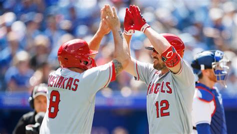 Renfroe hits 2-run HR in 10th as Angels beat Blue Jays 3-2 to avoid sweep