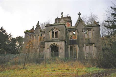 Renovation project: Gothic mansion in Great …