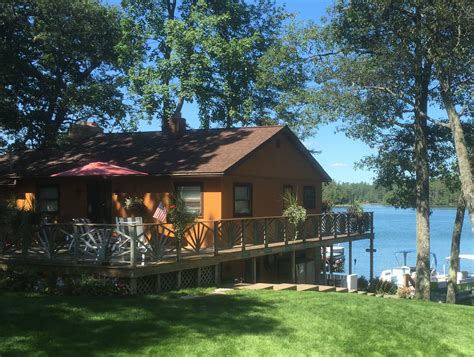 Rent a Cottage! - Review of Town & Lake Motel, Rangeley