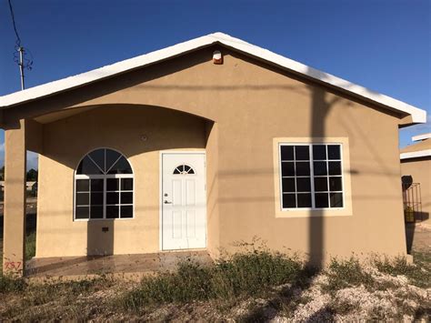 Looking to rent room $500 monthly 1/2 utilities. 10/23 · Chandler, Tempe, Mesa, Gilbert, Phoenix. no image. Looking for a room for less that $900 a month. 10/22 · Glendale. no image. Retired male with dog. 10/22 · Mesa. no image. . Rent a room phoenix