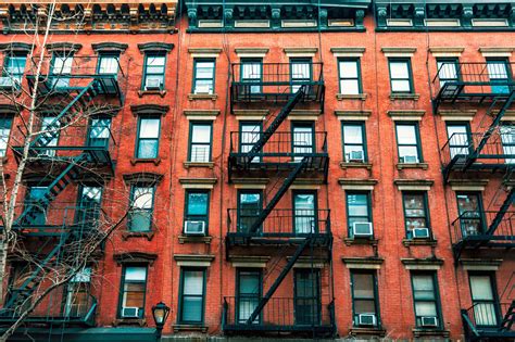 Rent stabilized apartments nyc for rent. Sociodemographics of Rent Stabilized Tenants Tenants in rent stabilized units and tenants in unregulated units in New York City are distinct groups that vary beyond just their type of housing. In this memo, we utilize data from the 2017 NYCHVS to examine and compare these groups across several sociodemographic dimensions. Affordability of … 