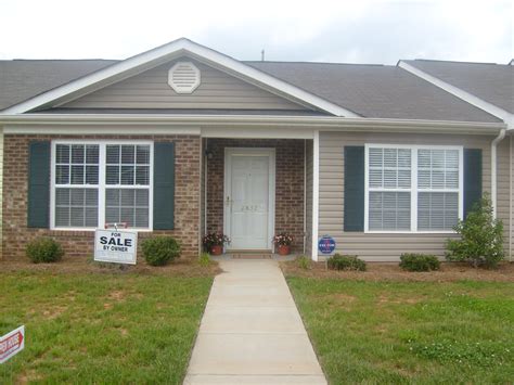 Pick up where you left off on your Zillow Home Loans dashboard. Home Loans dashboard. Touring homes & making offers. ... Lenoir, NC. $1,195+ 2 bds. $1,395+ 3 bds; Show more. 1802 Forest Hill Park Pl APT 1, Lenoir, NC 28645. $1,000/mo. 2 bds; 1 ba; 600 sqft - Apartment for rent ... Lenoir Houses for Rent; Boone Houses for Rent; Granite Falls ...