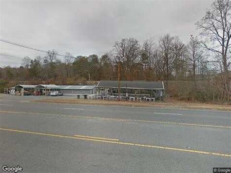 Find cheap Morganton, NC houses for rent. Use our filters, up-to-date prices, and online applications to rent a place that meets your needs. ... 4511 Tallent Rd Lot 18, Morganton, NC Type: Single Wide Mobile Home Bedrooms: 2 Bathrooms: 1 Square Footage: Approximately 670 sq ft Rent: $800 per month Interior Highlights: - Spacious living ar .... 