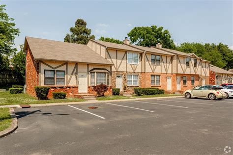 Rental townhomes smyrna. Our townhomes are centrally located in Smyrna, TN. Our 2 & 3 bedroom townhomes are spacious and beautifully designed. We offer an array of amenities including a 24-hour … 