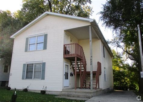 Rentals in bloomington il. 3102 E Hamilton Rd, Bloomington, IL 61704. Videos. Virtual Tour. $1,097 - 2,043. Studio - 2 Beds. Dog & Cat Friendly Fitness Center Pool In Unit Washer & Dryer Clubhouse High-Speed Internet Business Center Playground. (309) 487-2871. 