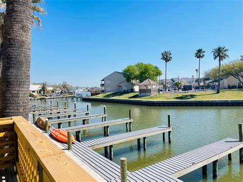 Rentals in rockport tx. The Rockport Beach Park, one of Texas' finest 'Blue Wave' beaches is a short fifteen-minute drive. Visit historic Port Aransas, located on Mustang Island, or head out to do some wildlife watching at the Aransas Wildlife Refuge. ... Minimum age to rent: 25 Pet policy: No Pets Allowed Deposits 46+ Days Prior to Arrival, 30% is due at the time of ... 